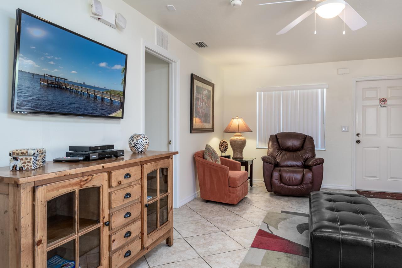 Gulf Breeze Condos Fort Myers Beach Exterior foto